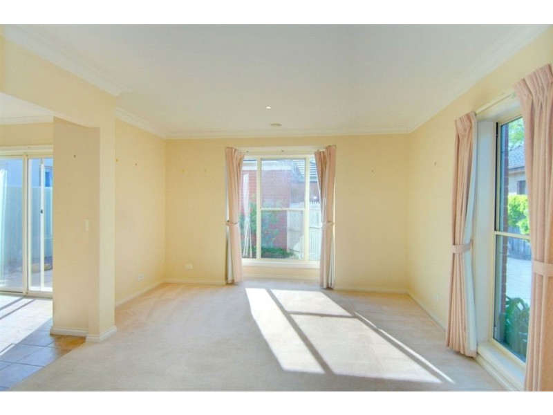 2/7 Martin Avenue, Ballarat VIC 3350