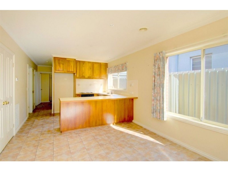 2/7 Martin Avenue, Ballarat VIC 3350