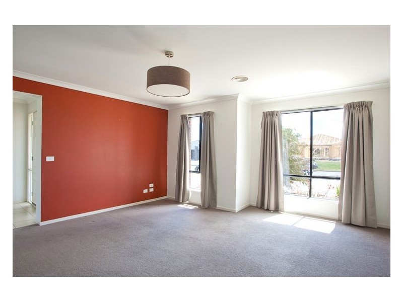 19 West End, Delacombe VIC 3356