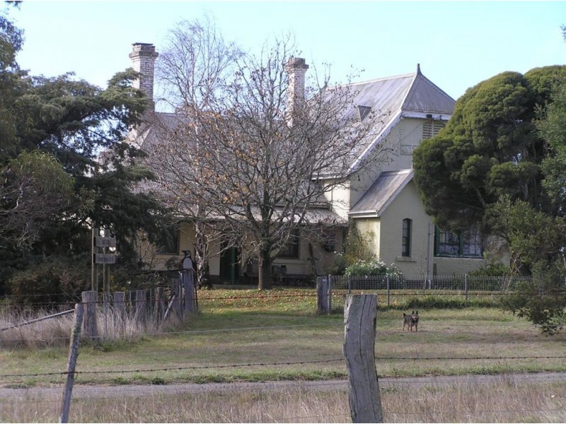 64 Ascot Hall Road, Ascot VIC 3364