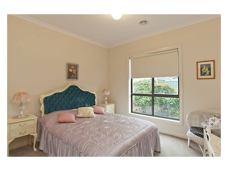 100 Stirling Drive, Ballarat VIC 3350