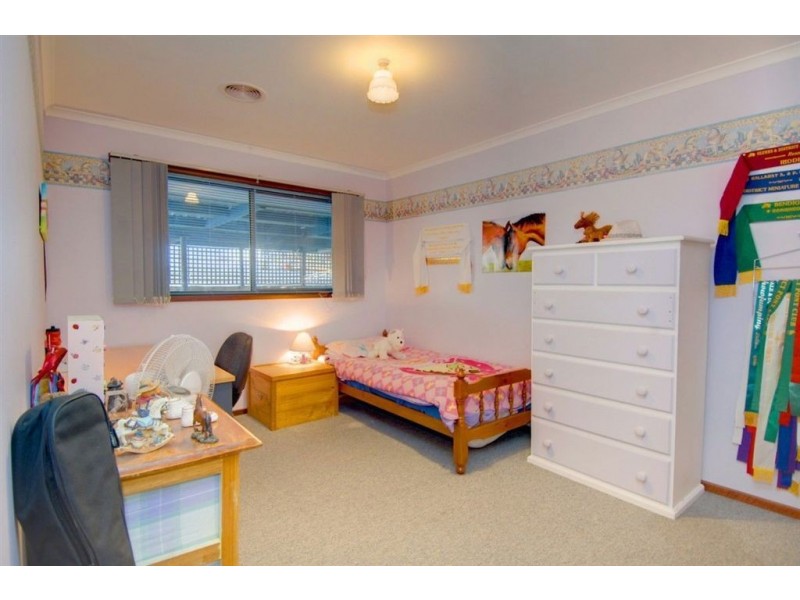 350 Hoveys Road, Napoleons VIC 3352