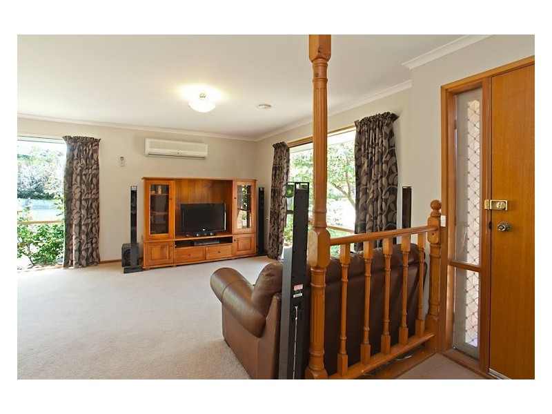 11 Bell Street, Creswick VIC 3363