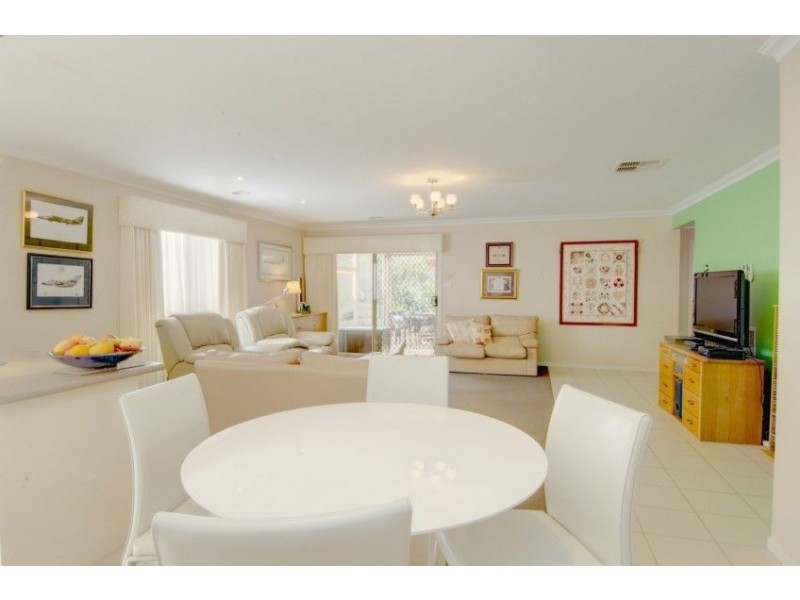 130 Canadian Lakes Boulevard, Canadian VIC 3350