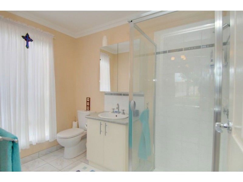 130 Canadian Lakes Boulevard, Canadian VIC 3350