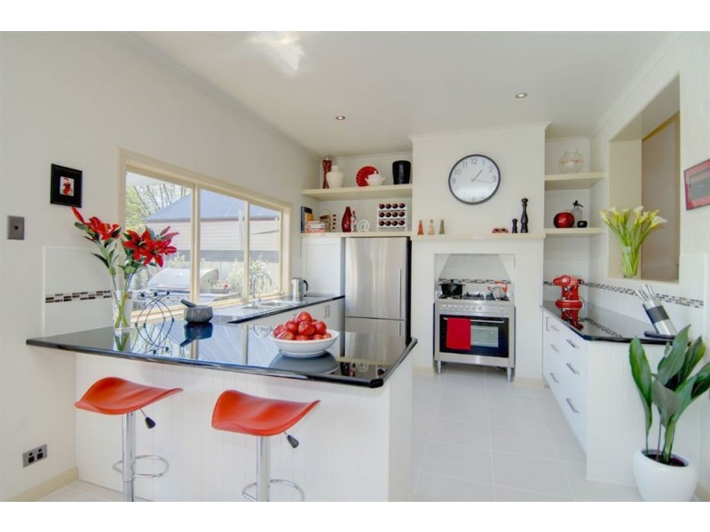 43 Loch Avenue, Ballarat VIC 3350