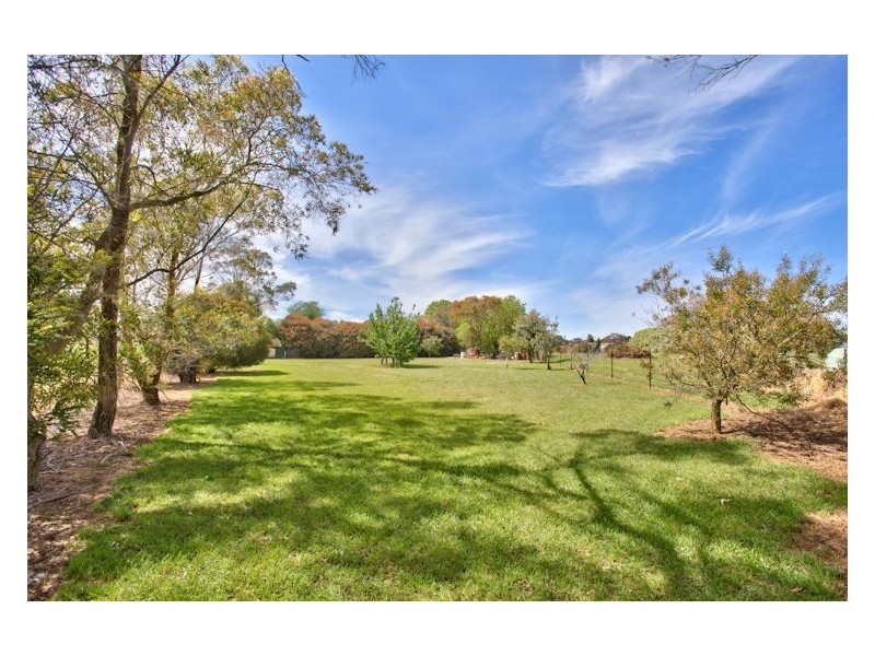 2737 Midland Highway, Newlyn VIC 3364