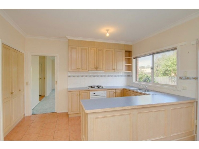 2/24 Queen Victoria Street, Ballarat VIC 3350