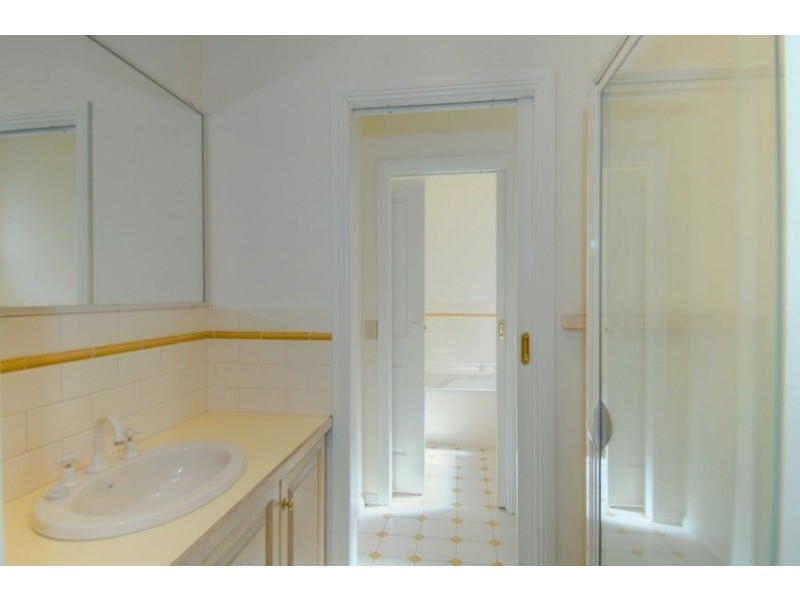 2/24 Queen Victoria Street, Ballarat VIC 3350