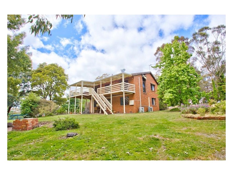 630 Post Office Road, Ross Creek VIC 3351