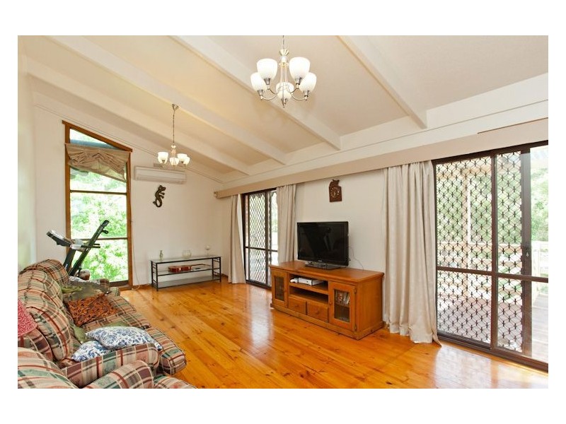 630 Post Office Road, Ross Creek VIC 3351