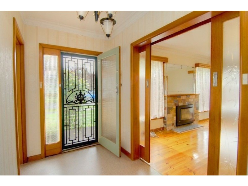 6 Pauls Crescent, Wendouree VIC 3355