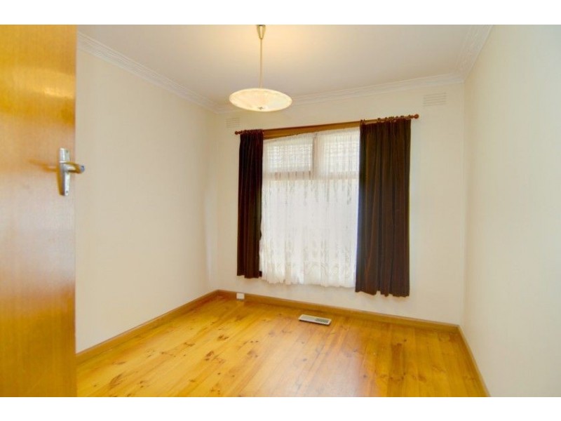 6 Pauls Crescent, Wendouree VIC 3355