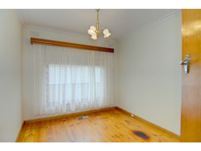 6 Pauls Crescent, Wendouree VIC 3355