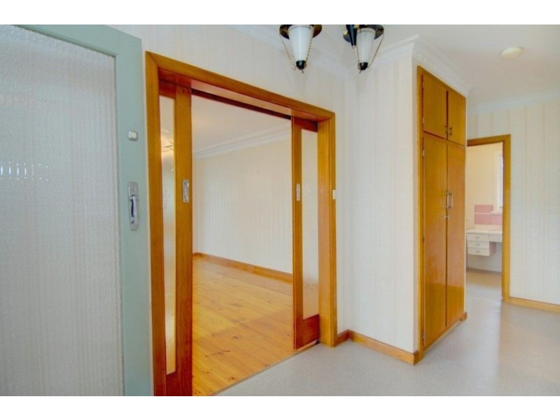 6 Pauls Crescent, Wendouree VIC 3355