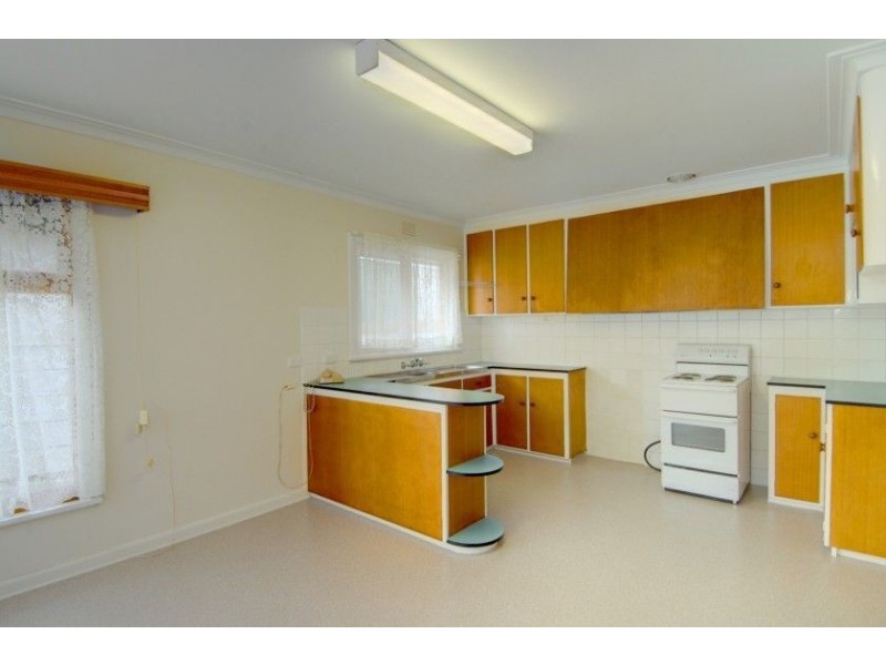 6 Pauls Crescent, Wendouree VIC 3355