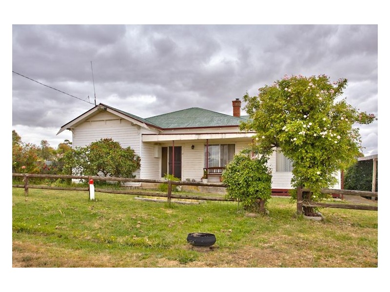 49 Brown Street, Lismore VIC 3324