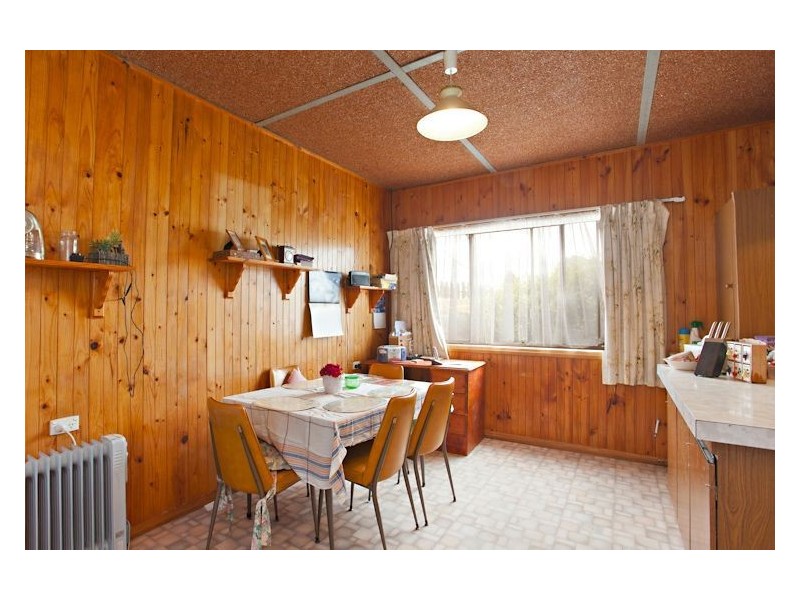 49 Brown Street, Lismore VIC 3324