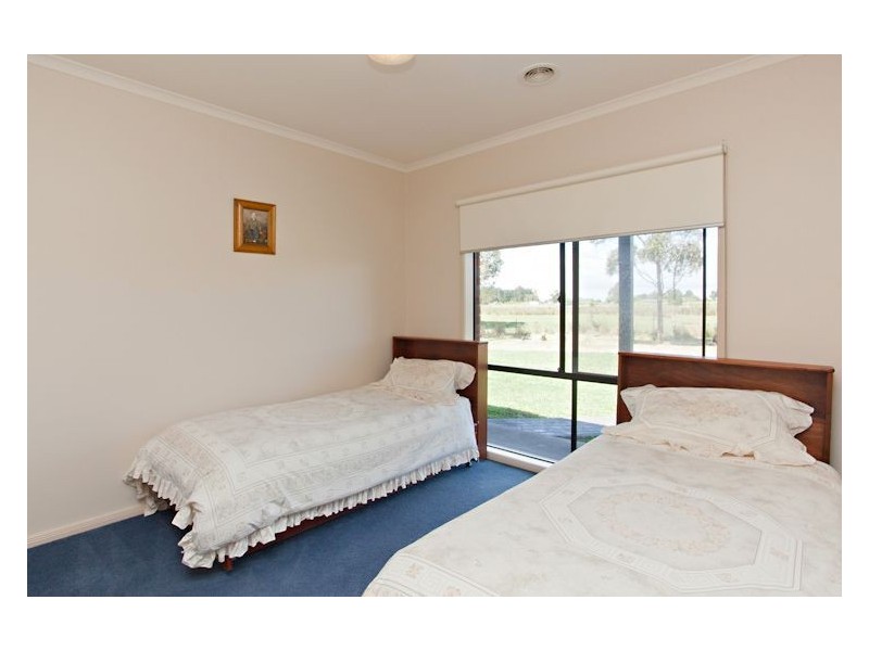 41 Erin Court, Wallace VIC 3352