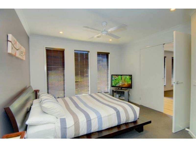 15 Cartledge Avenue, Mount Clear VIC 3350