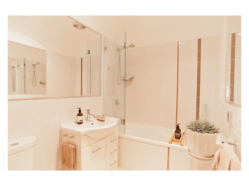 6 Cardigan Avenue, Alfredton VIC 3350