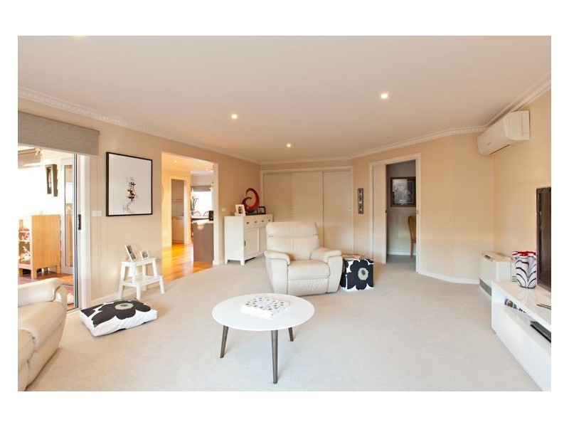 6 Cardigan Avenue, Alfredton VIC 3350