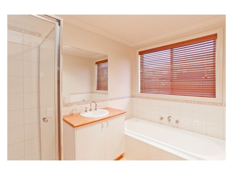 433 Tinworth Avenue, Mount Clear VIC 3350