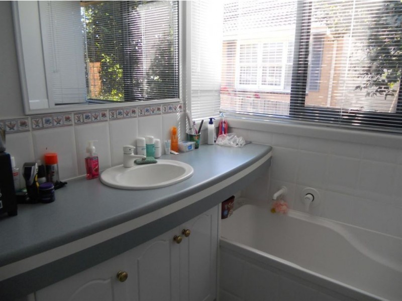 10 Tinworth Street, Mount Clear VIC 3350