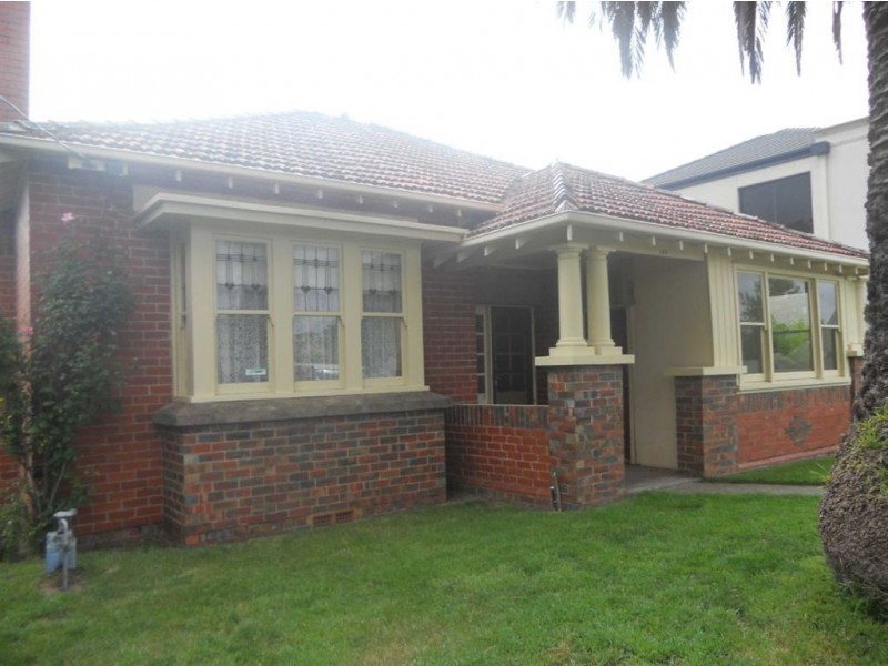 124 Burnbank Street, Wendouree VIC 3355