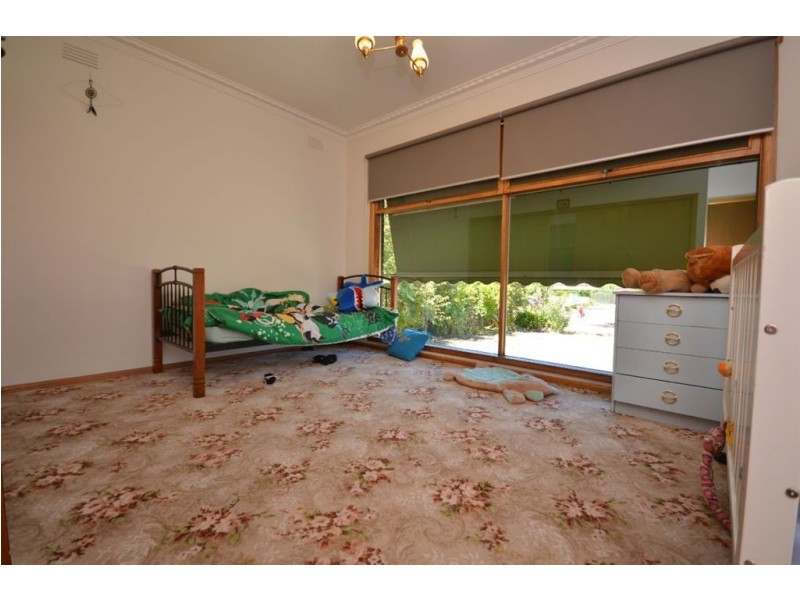 15 Victoria Street, Creswick VIC 3363