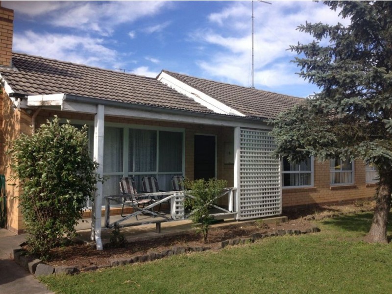 6 Towong Street, Alfredton VIC 3350