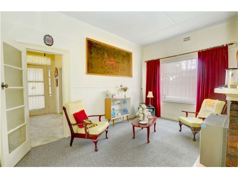 4 Gray Street, Sebastopol VIC 3356