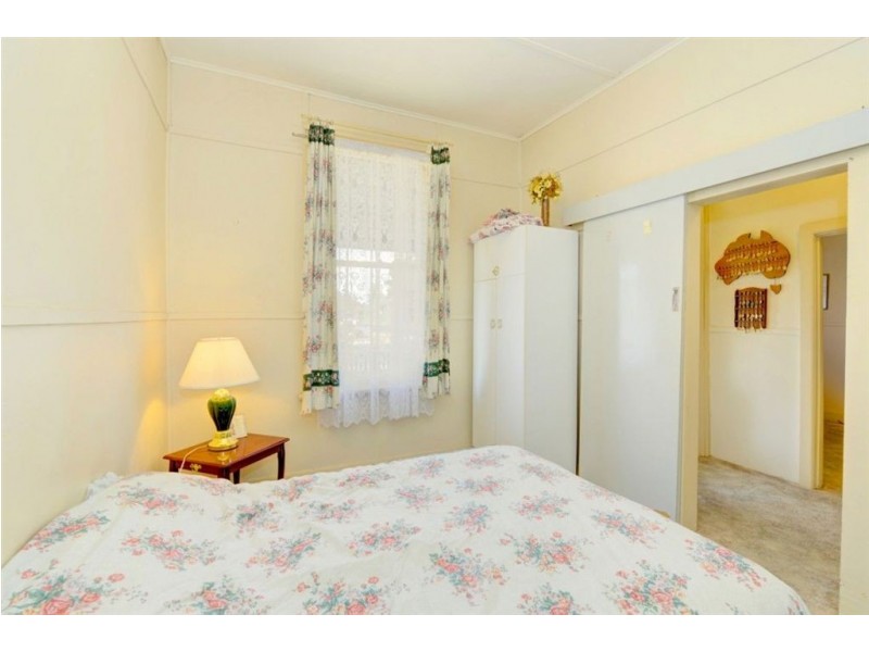 4 Gray Street, Sebastopol VIC 3356