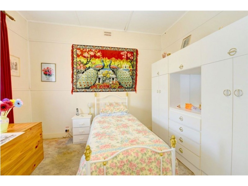 4 Gray Street, Sebastopol VIC 3356