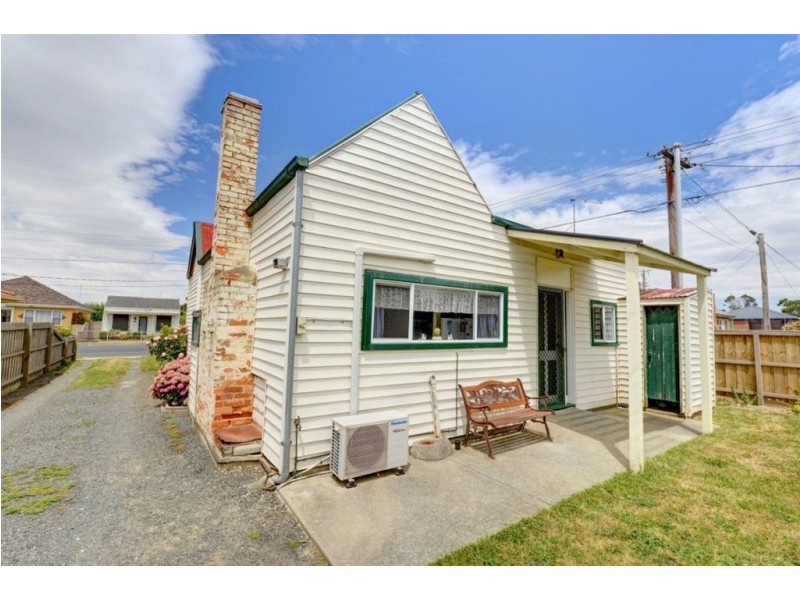 4 Gray Street, Sebastopol VIC 3356