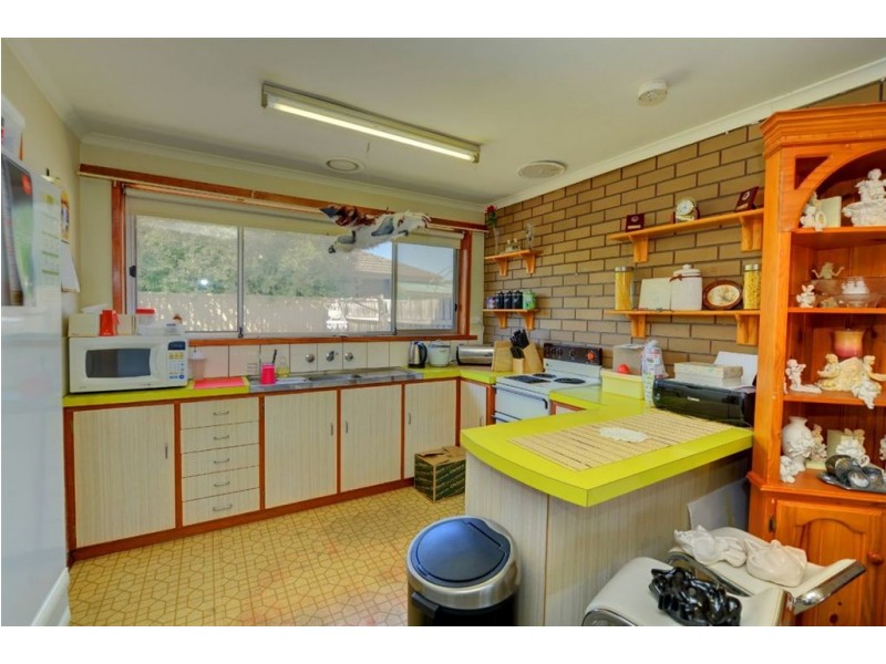 2/103 Grandview Grove, Wendouree VIC 3355