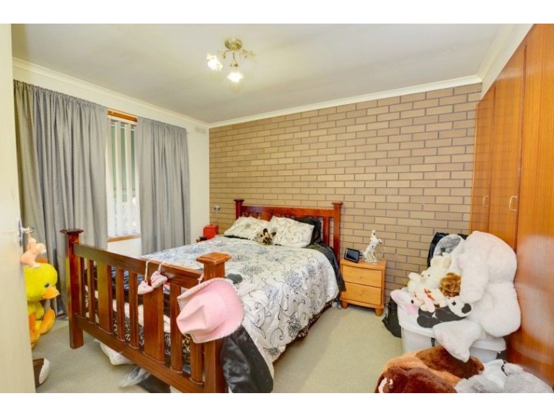 2/103 Grandview Grove, Wendouree VIC 3355