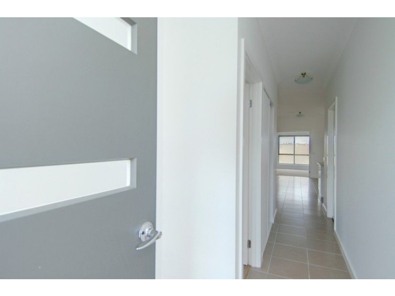 37 Chifley Drive, Delacombe VIC 3356