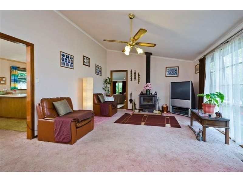 26 Bank Street, Ballan VIC 3342