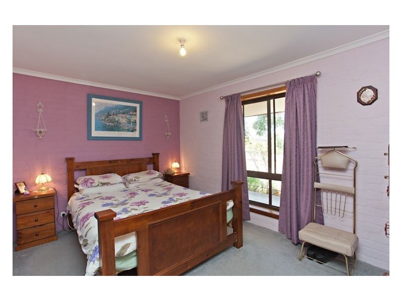 99 Learmonth Road, Clunes VIC 3370