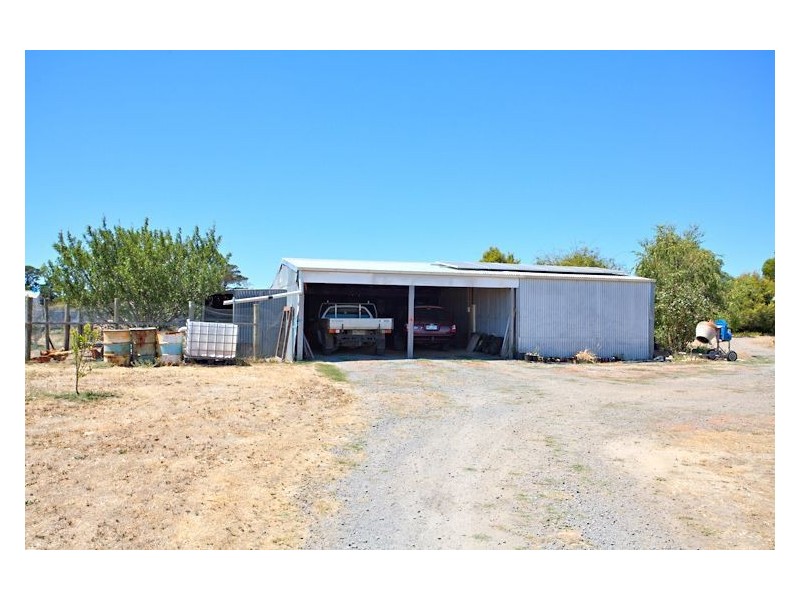 99 Learmonth Road, Clunes VIC 3370