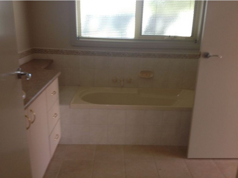 2/11 Coonatta Street, Alfredton VIC 3350