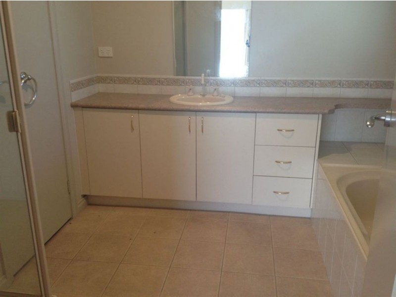 2/11 Coonatta Street, Alfredton VIC 3350