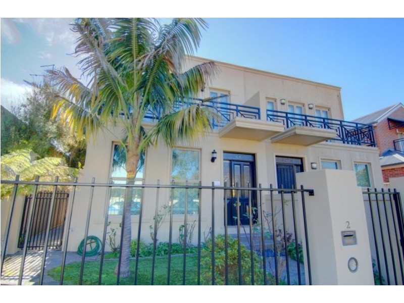 2/12 Devon Street, Lake Wendouree VIC 3350