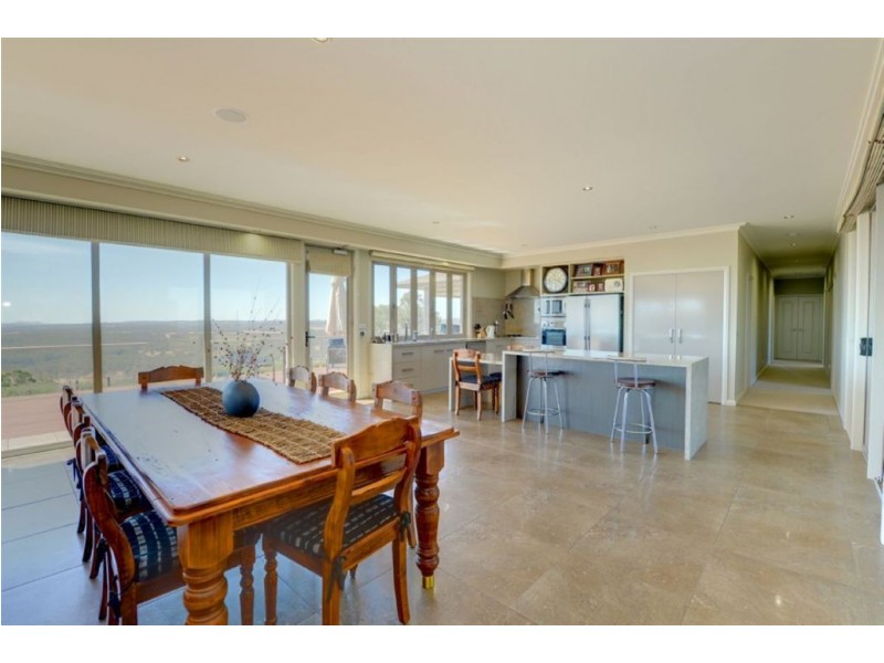 49 Hogarths Road, Buninyong VIC 3357