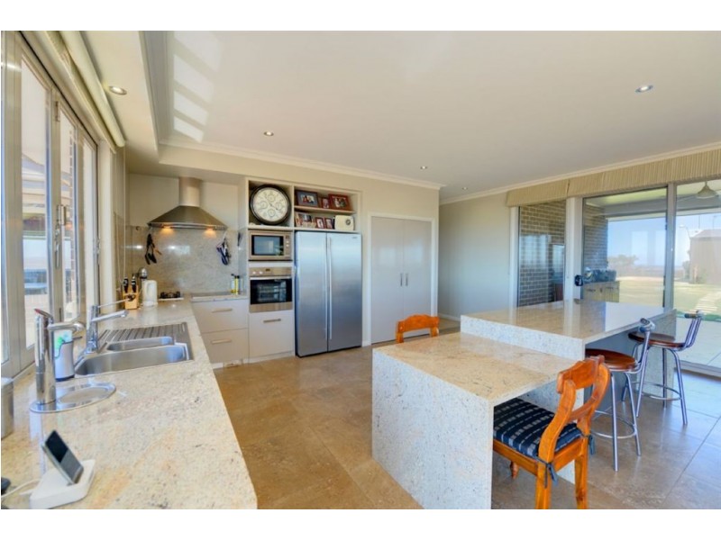 49 Hogarths Road, Buninyong VIC 3357