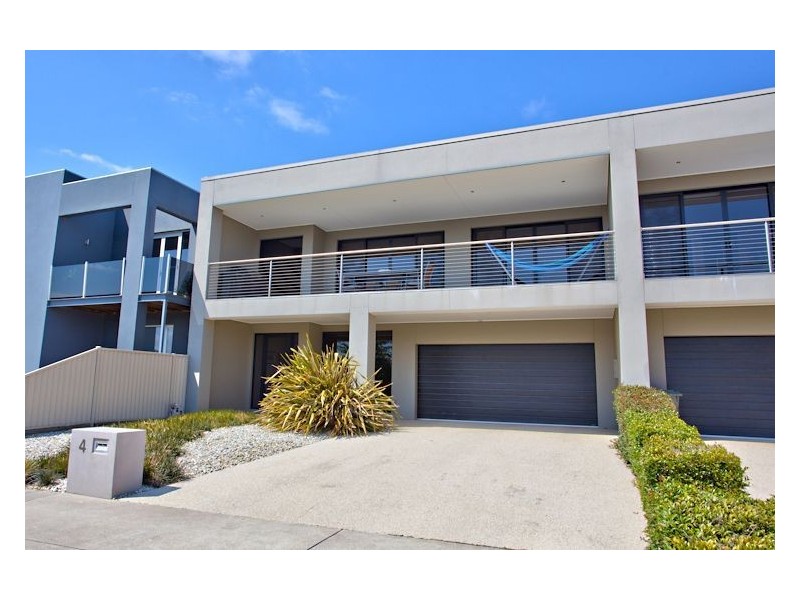 4 Broderick Court, Canadian VIC 3350