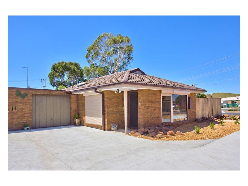 1/61 Grandview Grove, Wendouree VIC 3355