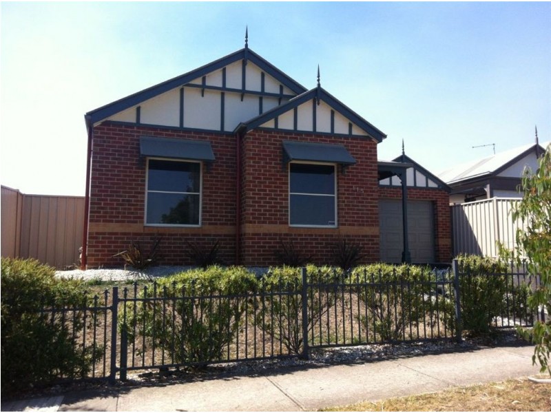 115 Canadian Lakes Boulevard, Canadian VIC 3350