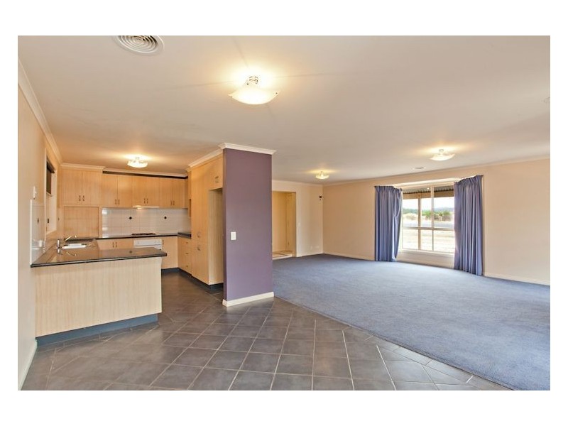9 Yootha Court, Miners Rest VIC 3352